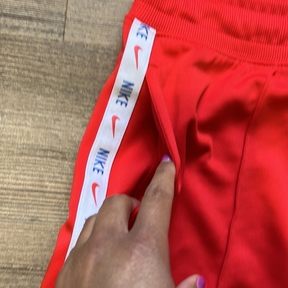 Nike Sportswear Men’s Taped Poly Track Pants Soft Knit Everday Comfort Sz L - Picture 6 of 8